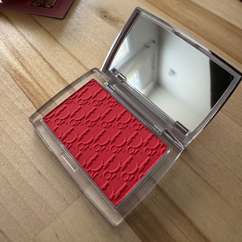 Dior Blush - Picture 2 of 6